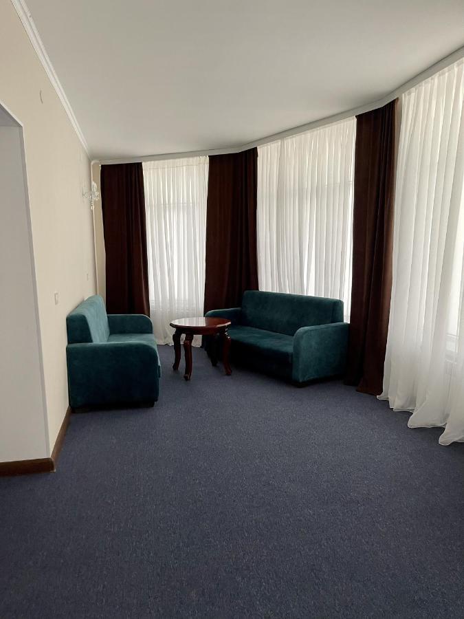 Atyraū Comfortplace מראה חיצוני תמונה