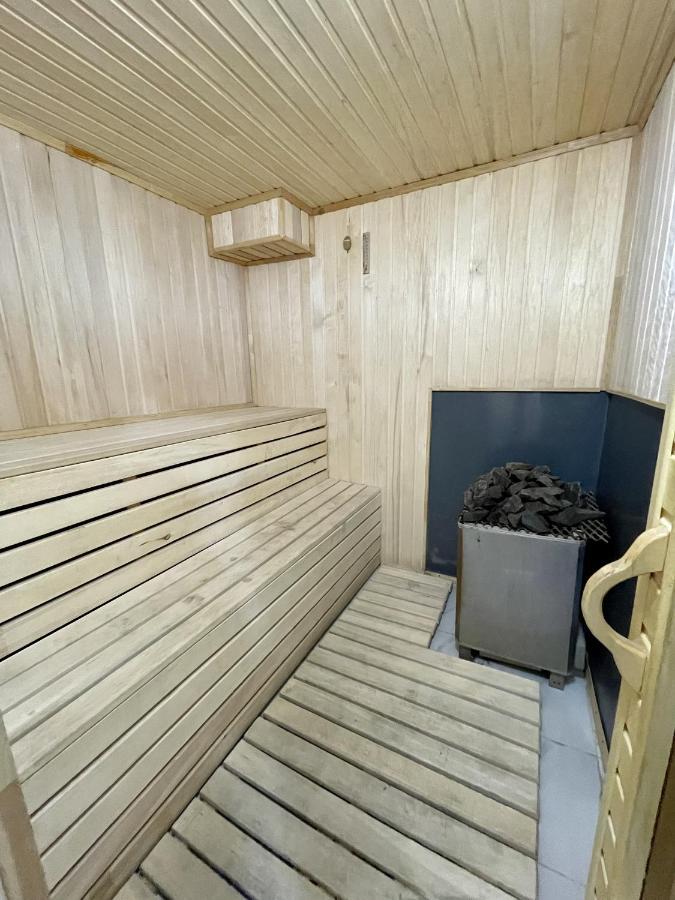 Atyraū Comfortplace מראה חיצוני תמונה